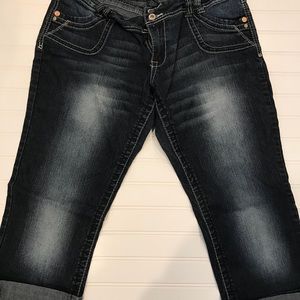 Angel size 17 Capri Jeans with stretch!